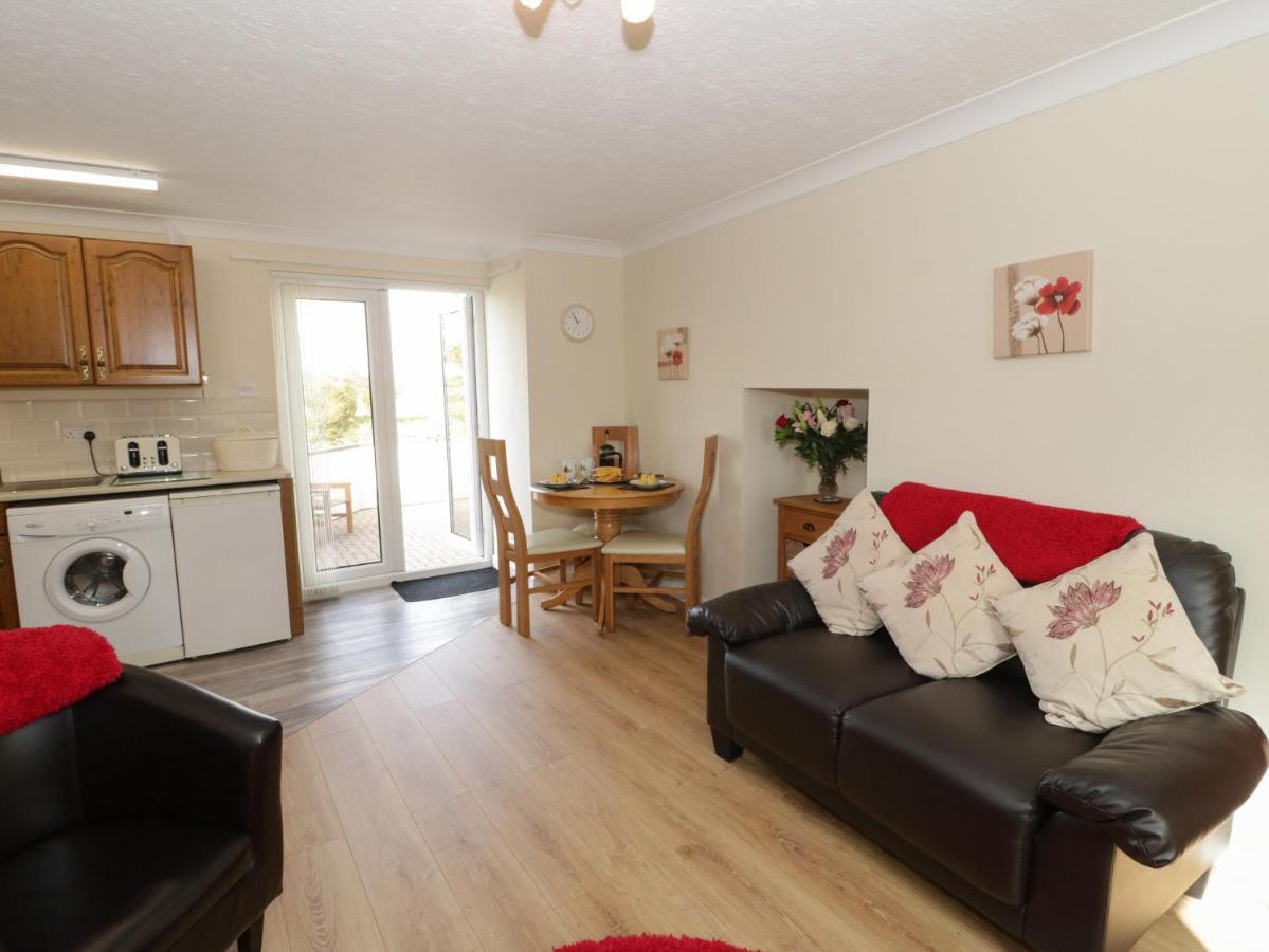 Bodegri Cottage Llanfflewyn Extérieur photo
